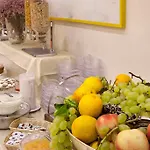 Ulisse Deluxe מלון 3*