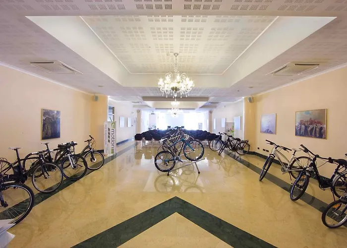 ウリッセ デラックス 3*