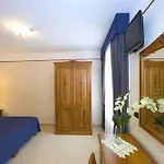 Ulisse Deluxe 3* Sorrent
